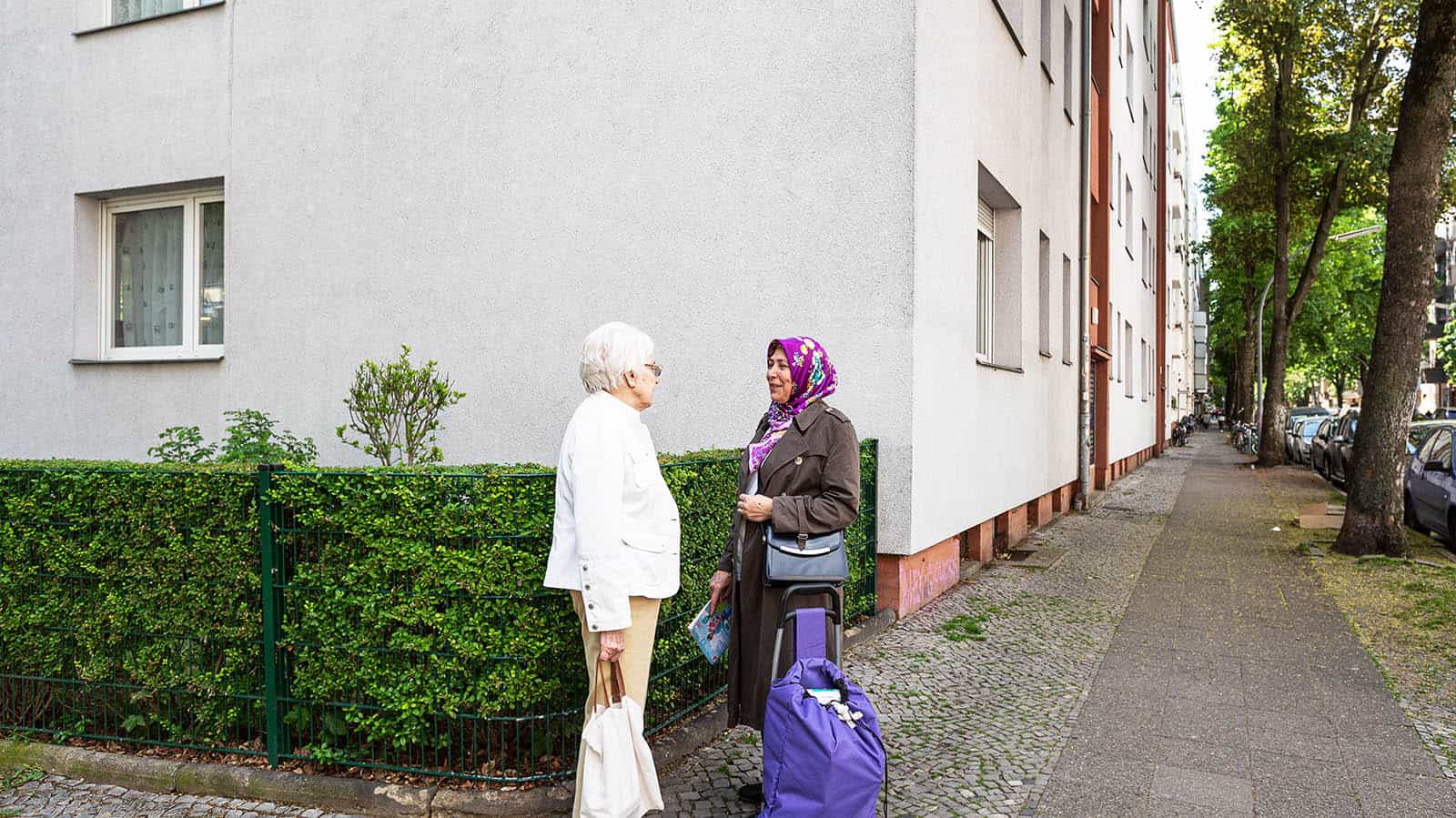 Gespräch auf der Straße